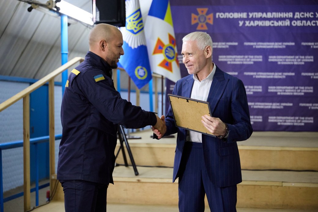 Відзначив кращіх рятувальників міста з нагоди професійного свята Ігор Терехов: Новини Харкова